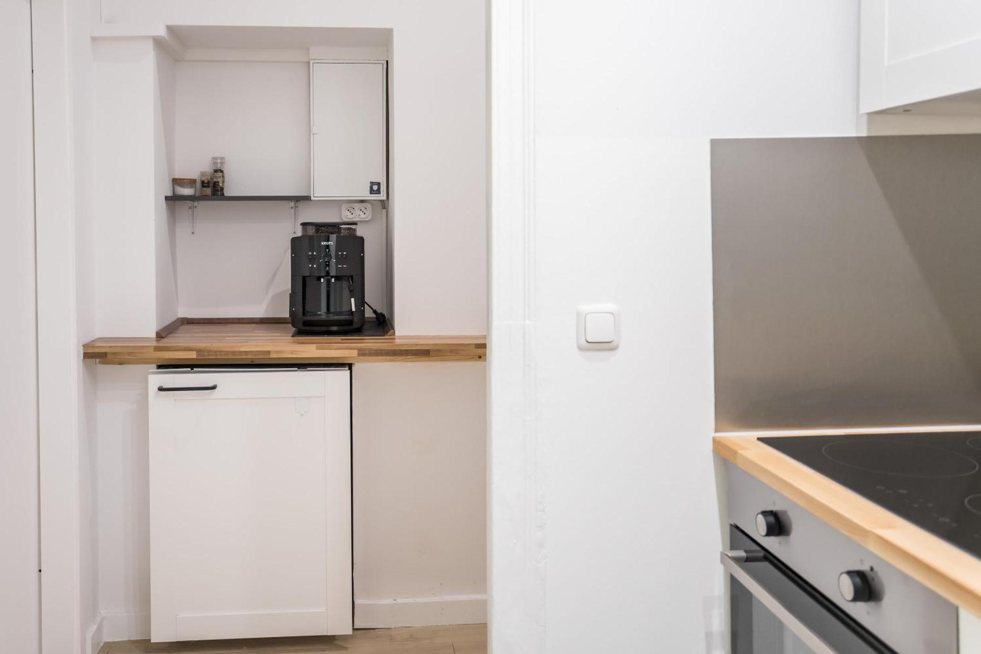 Spacious Family Apartment With 2 Bedrooms Берлін Екстер'єр фото
