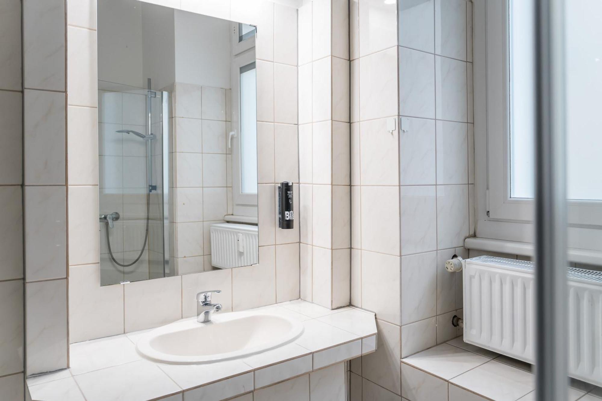 Spacious Family Apartment With 2 Bedrooms Берлін Екстер'єр фото