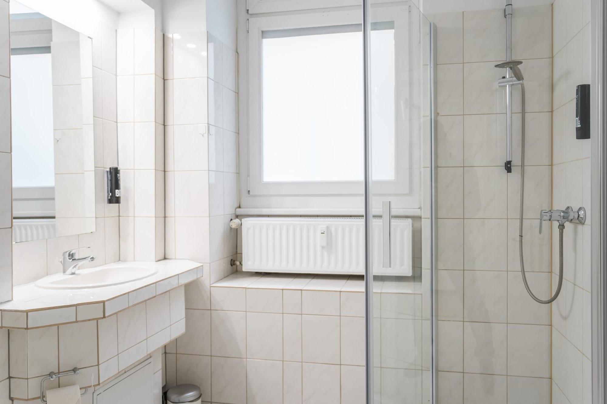 Spacious Family Apartment With 2 Bedrooms Берлін Екстер'єр фото